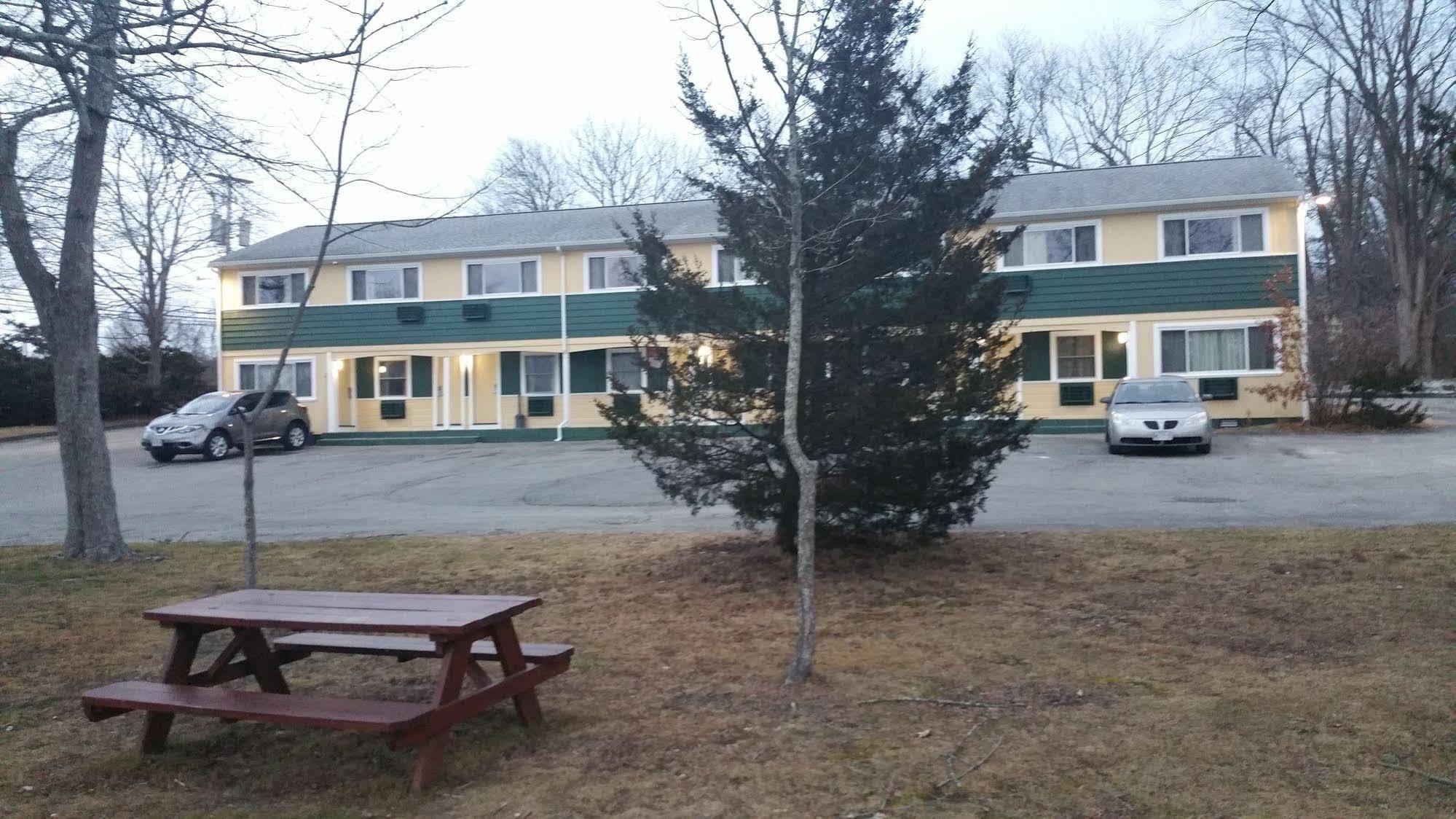Dartmouth Motor Inn Екстер'єр фото